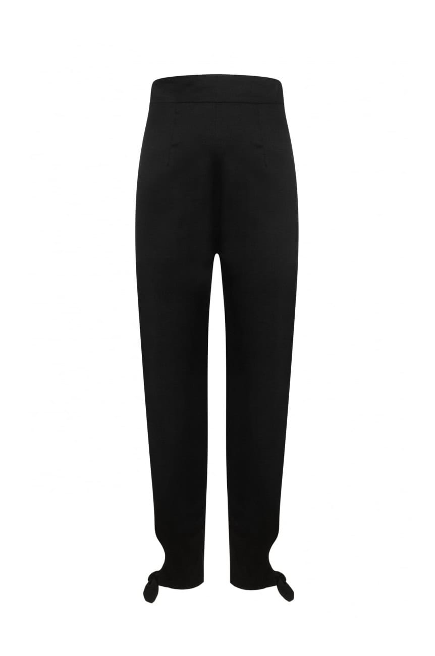 Pantacourt noir collectif