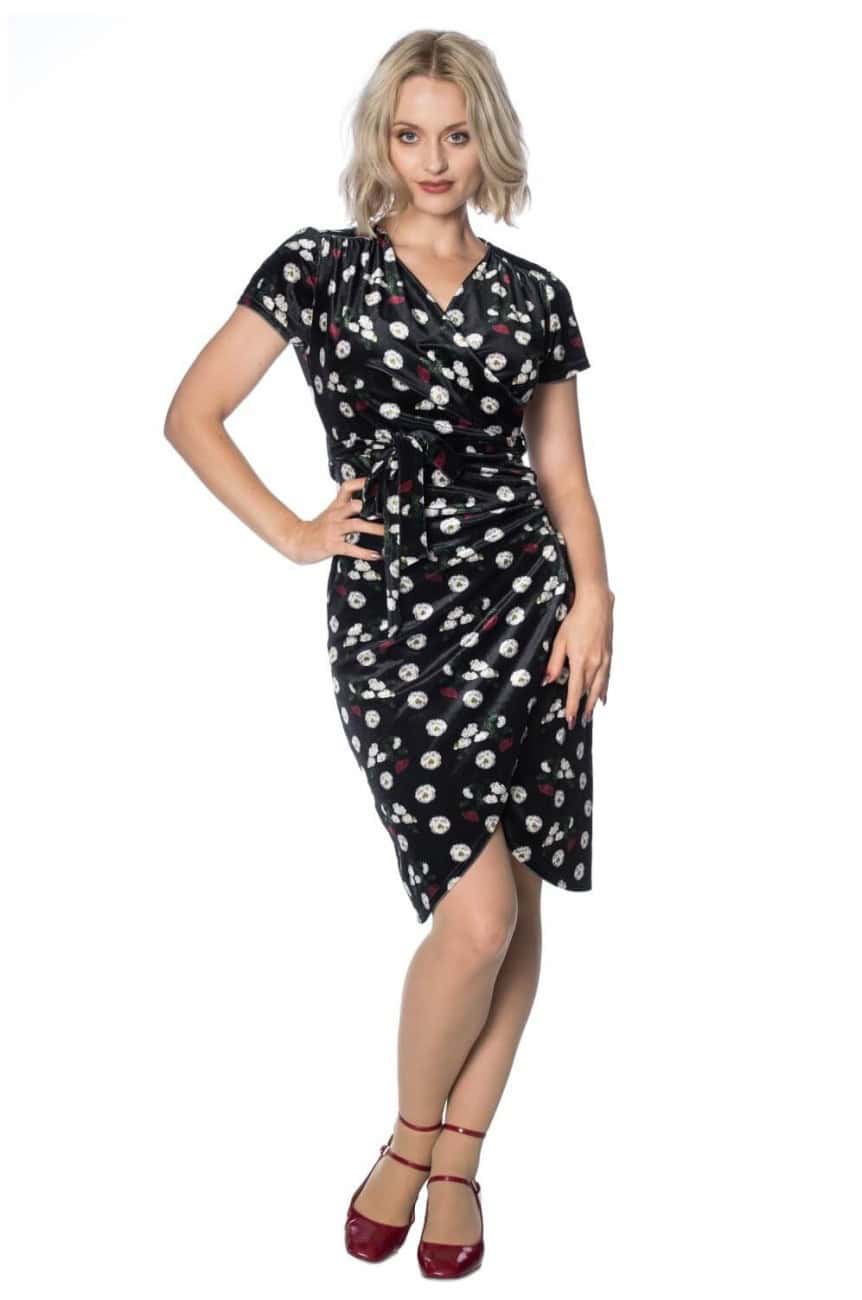 Robe rétro portefeuille banned