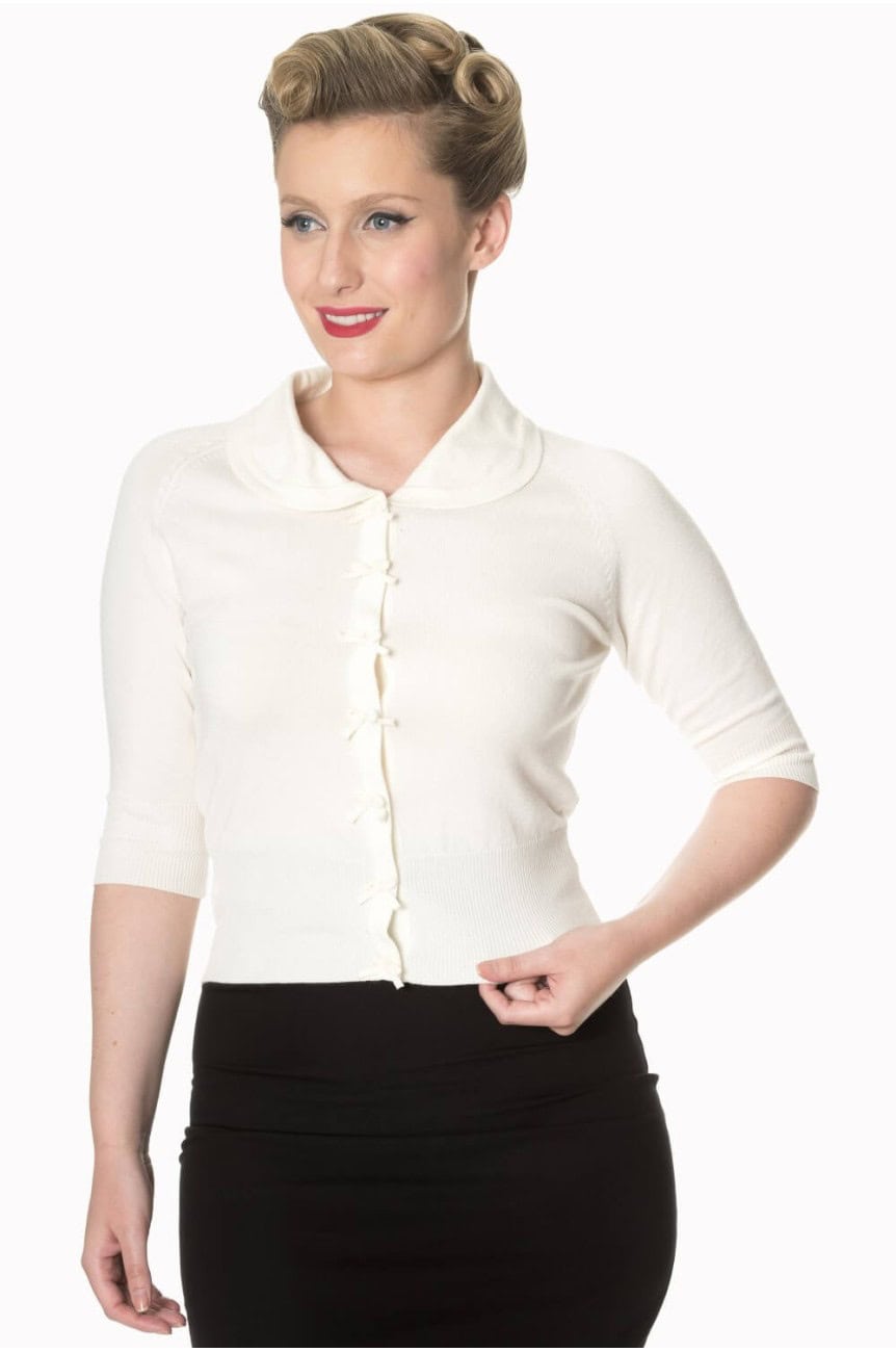 Cardigan blanc banned