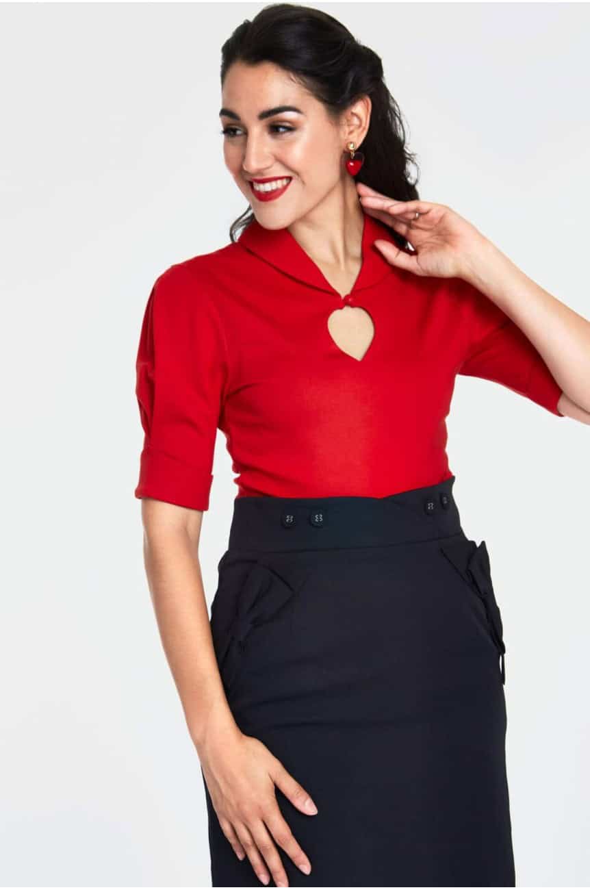 Haut rouge retro