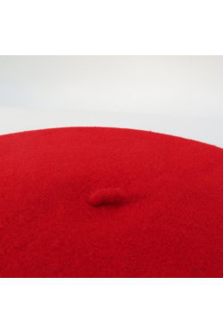 Béret rouge rétro